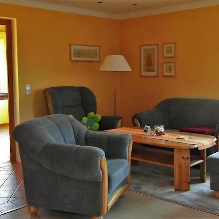 Gemuetliches Ferienhaus In Zinnowitz, Ruhig Gelegen Tatil Evi
